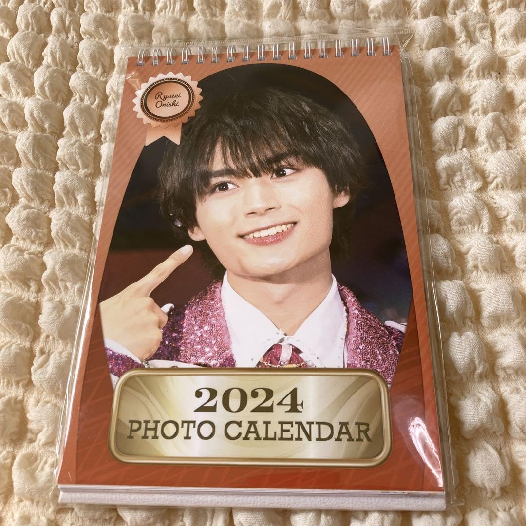 Amazon.co.jp: 大西流星 2024 フォトカレンダー 卓上 りゅちぇ なにわ